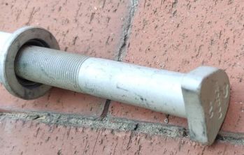 Шпилька задней ступици Е5 Ford Cargo 4142